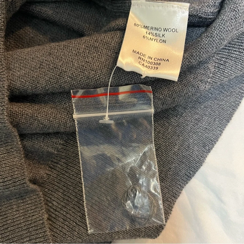 Peter Millar Gray Merino Silk Blend V-Neck Sweater - Large Golf‎ Preppy